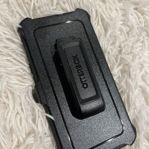 OtterBox Black Cell Phone Case with Belt Clip iPhone 13,14,15